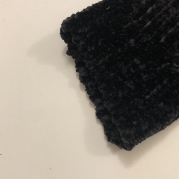 Saks Fifth Avenue S Chenille Dark Charcoal Grey Sweater Cozy Excellent Condition - Picture 6 of 11